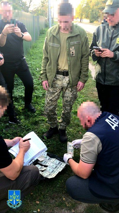 На Волині прикордонник обіцяв сприяти контрабанді за хабар у 00