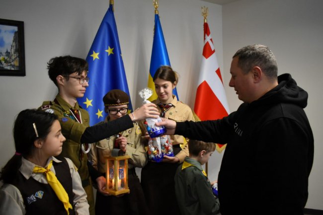 Волинська ОВА отримала Вифлиємський вогонь миру. ФОТО