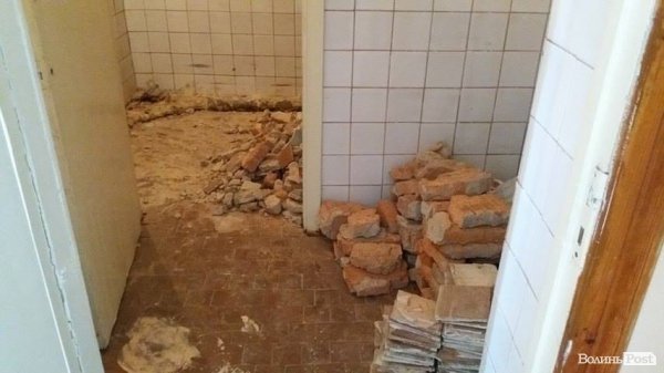 Чи змінилася ситуація в луцьких шкільних вбиральнях. ФОТО