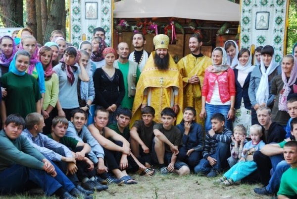 Як православних Волині вчили стрільбі, карате та протистояти сектам. ФОТО