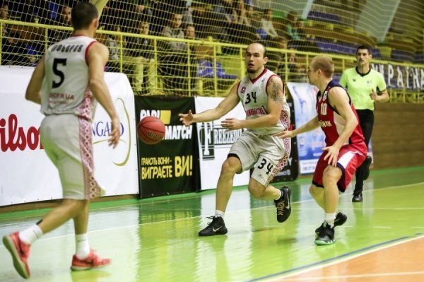 Луцька звитяга: «Волиньбаскет» удома розтрощив харків’ян