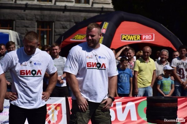 22 богатирі вражали лучан надзвичайною силою та міццю. ФОТО