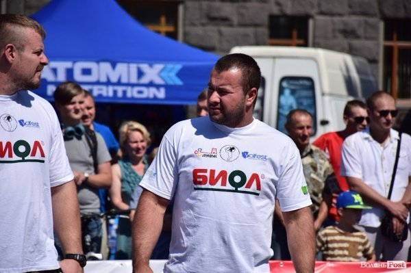 22 богатирі вражали лучан надзвичайною силою та міццю. ФОТО