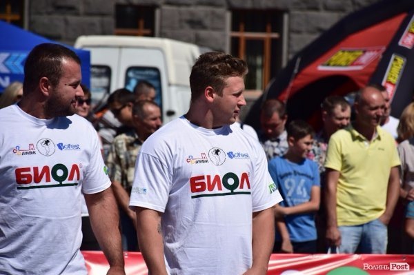 22 богатирі вражали лучан надзвичайною силою та міццю. ФОТО