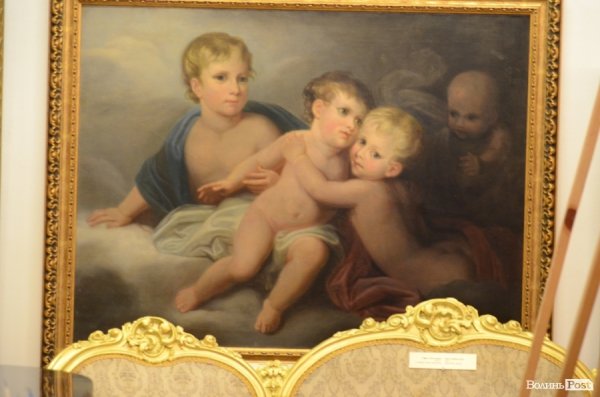 У Луцьку продавали ікони на потреби вояків АТО. ФОТО