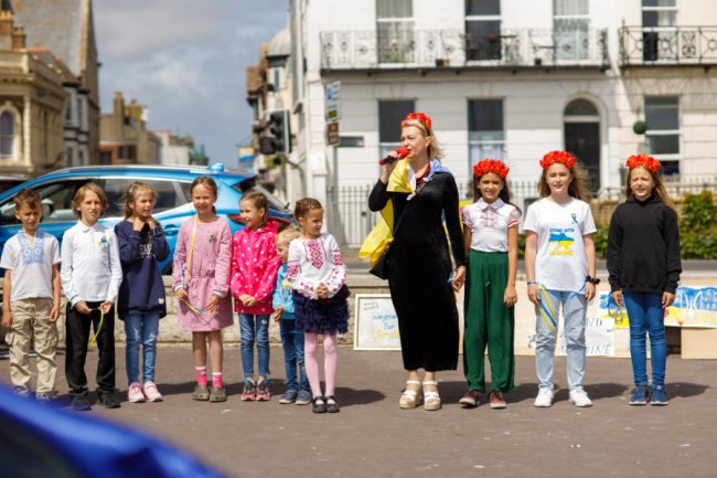 Волинянка разом з іншими українками збирали гроші для ЗСУ у Великій Британії. ФОТО