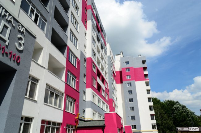 Фотозвіт із будівництва найяскравішого житлового комплексу Луцька* 