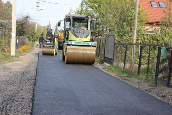 У Луцьку по-новому заасфальтували проспект Соборності. ФОТО