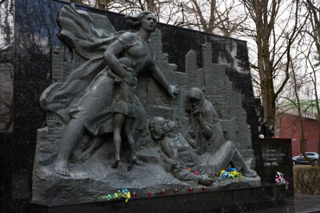 Лучани вшанували пам’ять жертв нацистських концтаборів. ФОТО