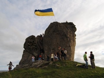 «Підкамінь-2012» запрошує фестивалити без політичних прапорів