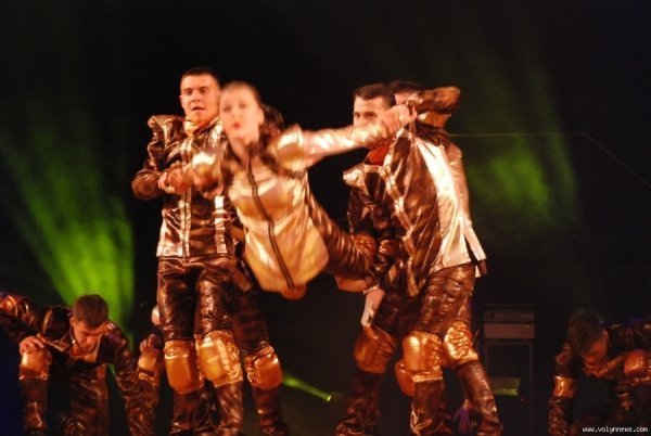 Танці пам’яті Майкла Джексона у Луцьку. ФОТО