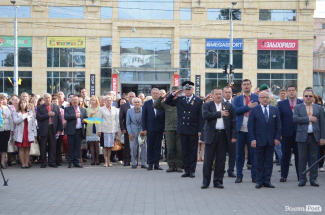 У День Незалежності лучани помолились за душі загиблих Героїв