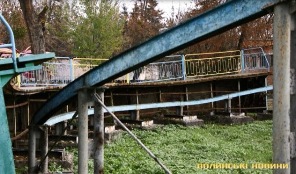 Чи безпечні атракціони у Центральному парку в Луцьку? ФОТО*