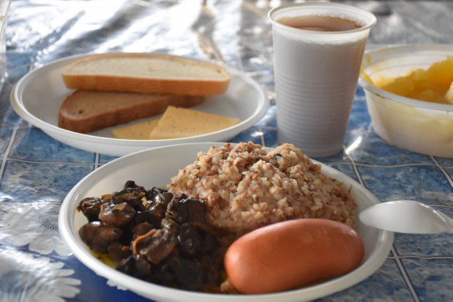 Показали, як по-новому харчують військових у волинській бригаді. ФОТО