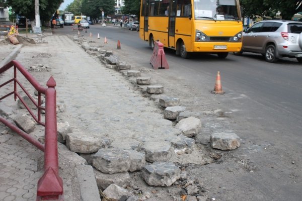 Як доремонтовують проспект Перемоги в Луцьку. ФОТО