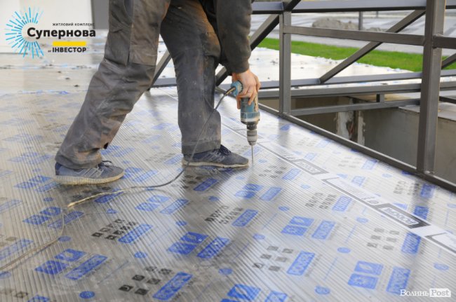 Звіт з будівництва ЖК «Супернова»: у четвертому будинку встановлюють вікна*