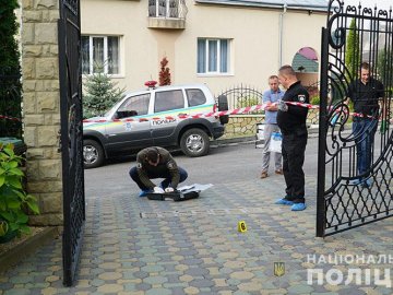 Відірвало кисть руки: у двір ректора тернопільського вишу підкинули вибухівку. ФОТО