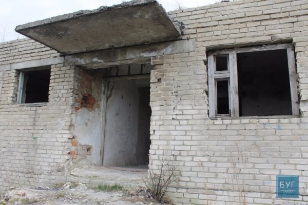 Недобудовані будівлі у Нововолинську стали прихистком наркозалежних. ФОТО