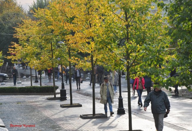 Осіннє місто: луцький фотограф поділився атмосферними світлинами. ФОТО