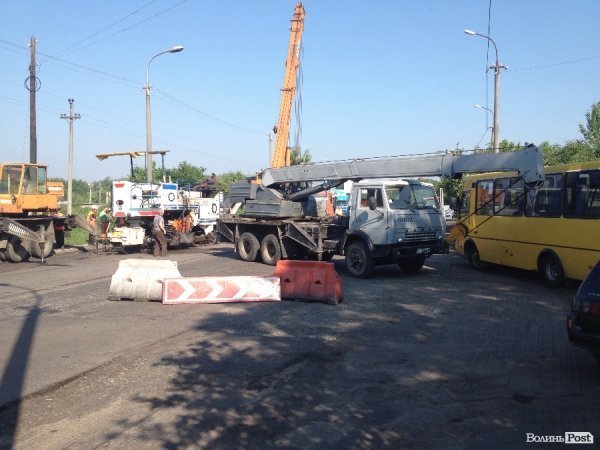 У Луцьку перекрили дорогу. ФОТО