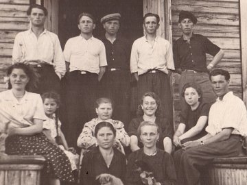 Якою була сільська мода на Волині 70 років тому. ФОТО