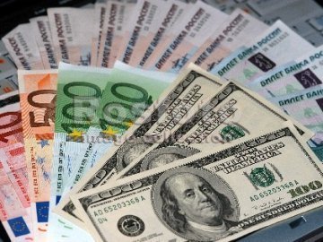 За півроку в Луцьку 90 разів порушували «валютні» закони