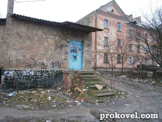 У центрі Ковеля - сміттєва «оаза». ФОТО