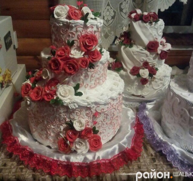 Коровай – у Китай: історія волинської майстрині весільних солодощів. ФОТО