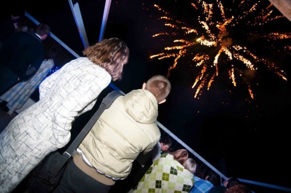 Клуб Seven Show Bar (фото взяті з http://vk.com/show_bar_7)