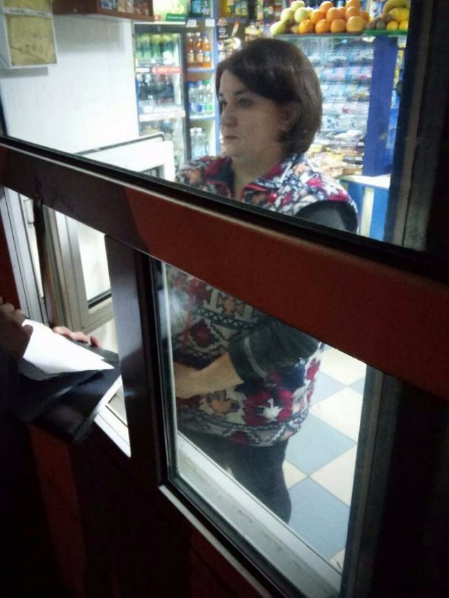 У Луцьку магазин попався на продажі алкоголю після 22:00