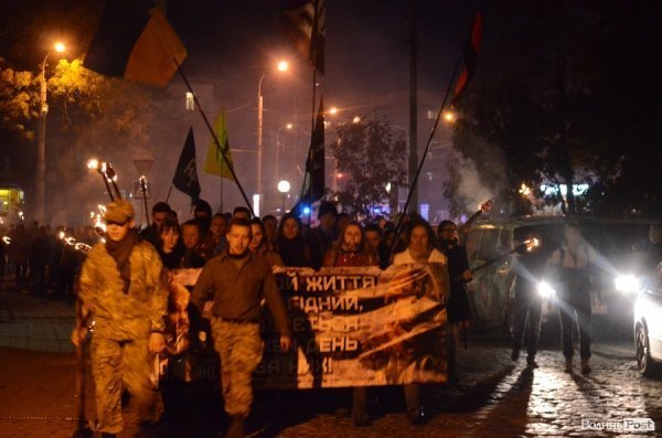 Смолоскипна хода у Луцьку. ФОТО