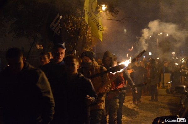 Смолоскипна хода у Луцьку. ФОТО