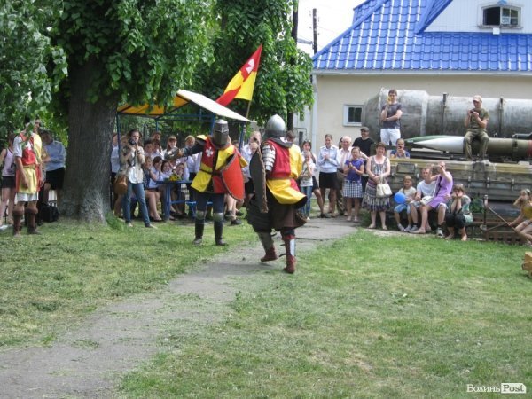 У Луцьку б'ються лицарі. ФОТО