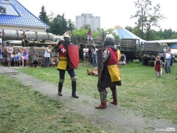 У Луцьку б'ються лицарі. ФОТО