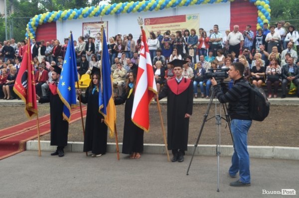 Фотопогляд: посвята в студенти першокурсників СНУ