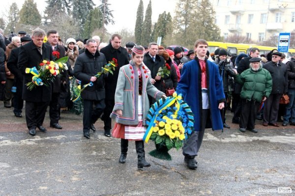 Луцьк вшанував Шевченка. ФОТО