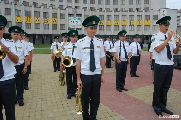У День Прапора губернатор Волині говорив про місце України в Європі. ФОТО