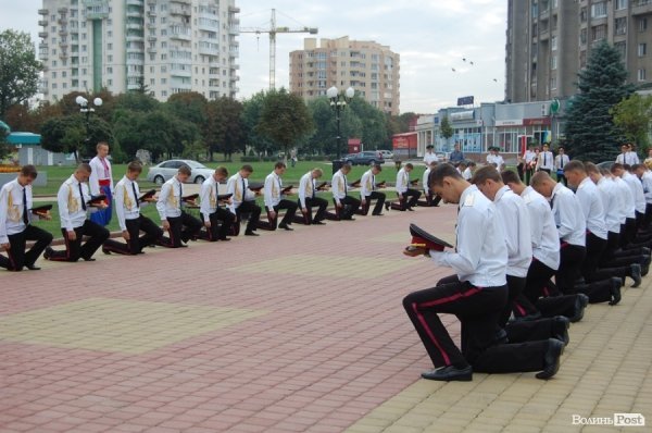 У День Прапора губернатор Волині говорив про місце України в Європі. ФОТО