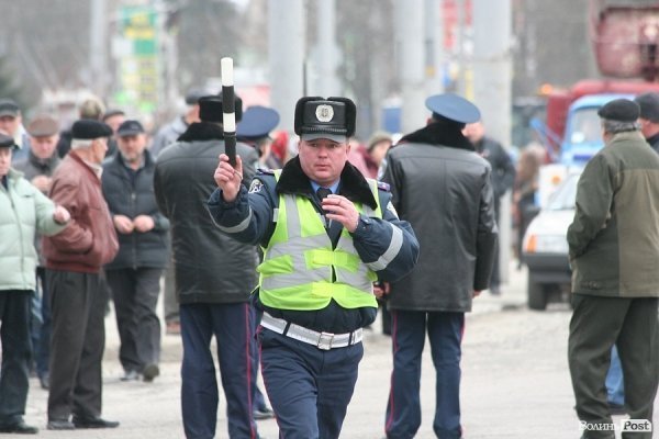 «Вставай, Україно» у Луцьку: обличчя протесту. ФОТО