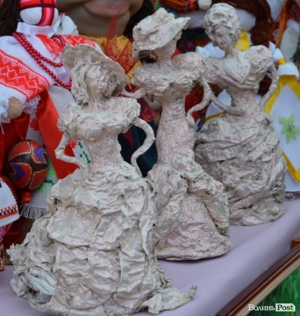 У центрі Луцька – виставка талантів зі всієї області. ФОТО 