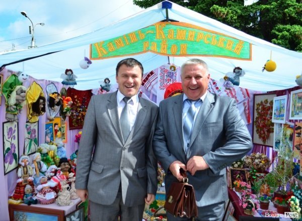 У центрі Луцька – виставка талантів зі всієї області. ФОТО 