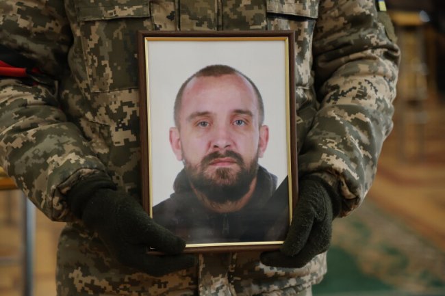 У Луцьку попрощалися з Героєм Арсеном Цехошем