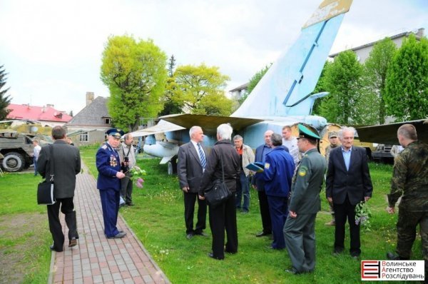 У музеї військової техніки відбулося відкриття оновленої стели Героїв Радянського Союзу. ФОТО
