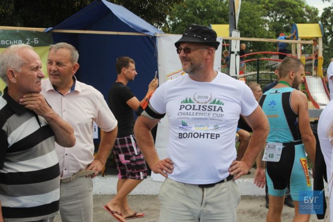 Пливли, крутили педалі і бігли: на Волині відбувся Чемпіонат України з крос-триатлону