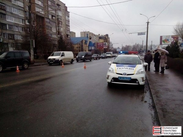 У Луцьку пішохід потрапив під колеса «Ауді». ФОТО