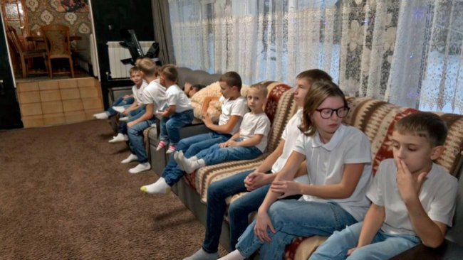 Подружжя створило єдину на Волині патронатну сім'ю. ВІДЕО