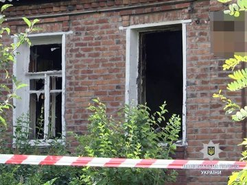 Жорстока розправа: чоловік познущався над літньою парою заради тисячі гривень