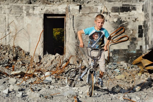 Фото від луцьких волонтерів – серед переможців конкурсу про благодійність