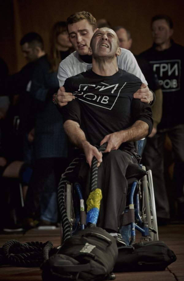 Фото від луцьких волонтерів – серед переможців конкурсу про благодійність