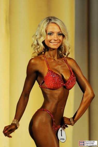 У Луцьку обирали найкращих бодібілдерів області. ФОТО